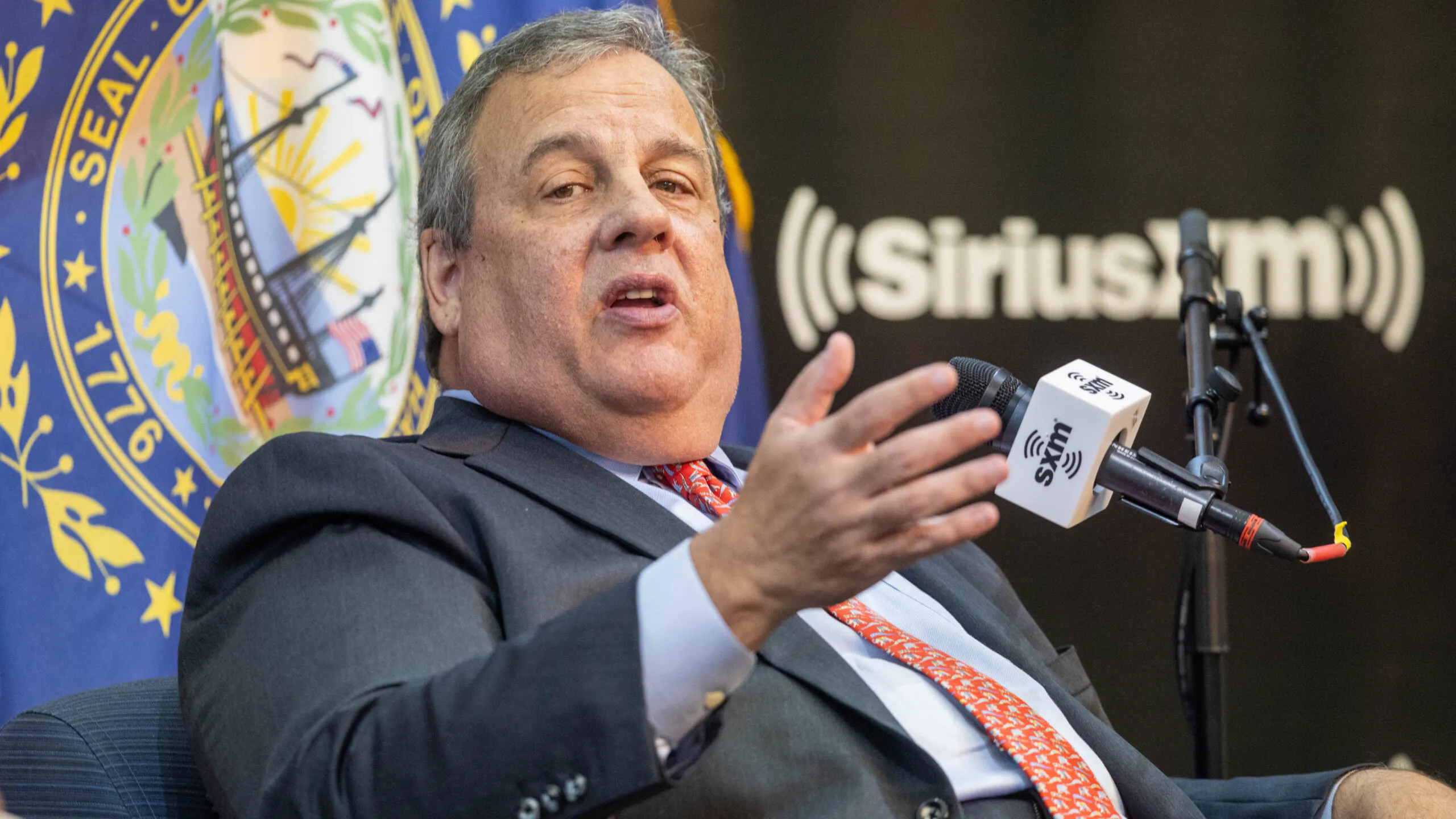 Chris Christie Vows To Have Public Confrontation With Trump In Next Couple Of Months