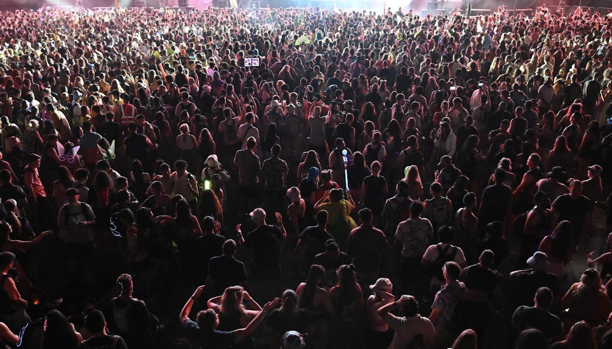 NextImg:Concertgoers Rush Gates After Being Denied Entry To ‘Electric Zoo’ Music Festival In NYC