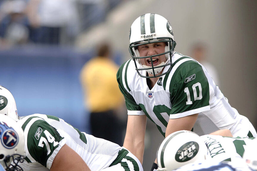 New York Jets QB Chad Pennington during the game against the Tennessee Titans at LP Field in Nashville, Tennessee on September 10, 2006. The Jets won 23-18. (Photo by Al Pereira/NFLPhotoLibrary)