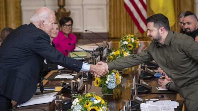 WASHINGTON, DC - SEPTEMBER 21: (L-R) U.S. President Joe Biden shakes hands with President of Ukraine Volodymyr Zelensky after a meeting in the East Room of the White House September 21, 2023 in Washington, DC. Zelensky is in the nation's capital to meet with President Biden and Congressional lawmakers after attending the United Nations General Assembly in New York.
