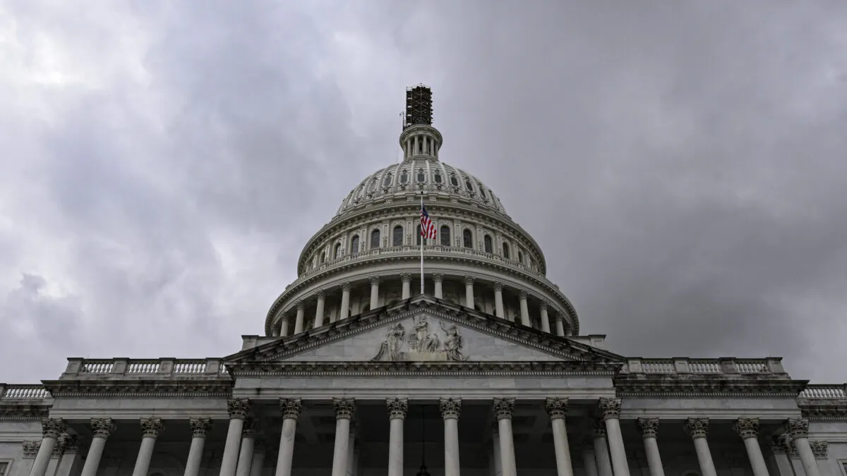 Top Credit Rating Agency Warns Government Shutdown Would Make U.S. Look Weak