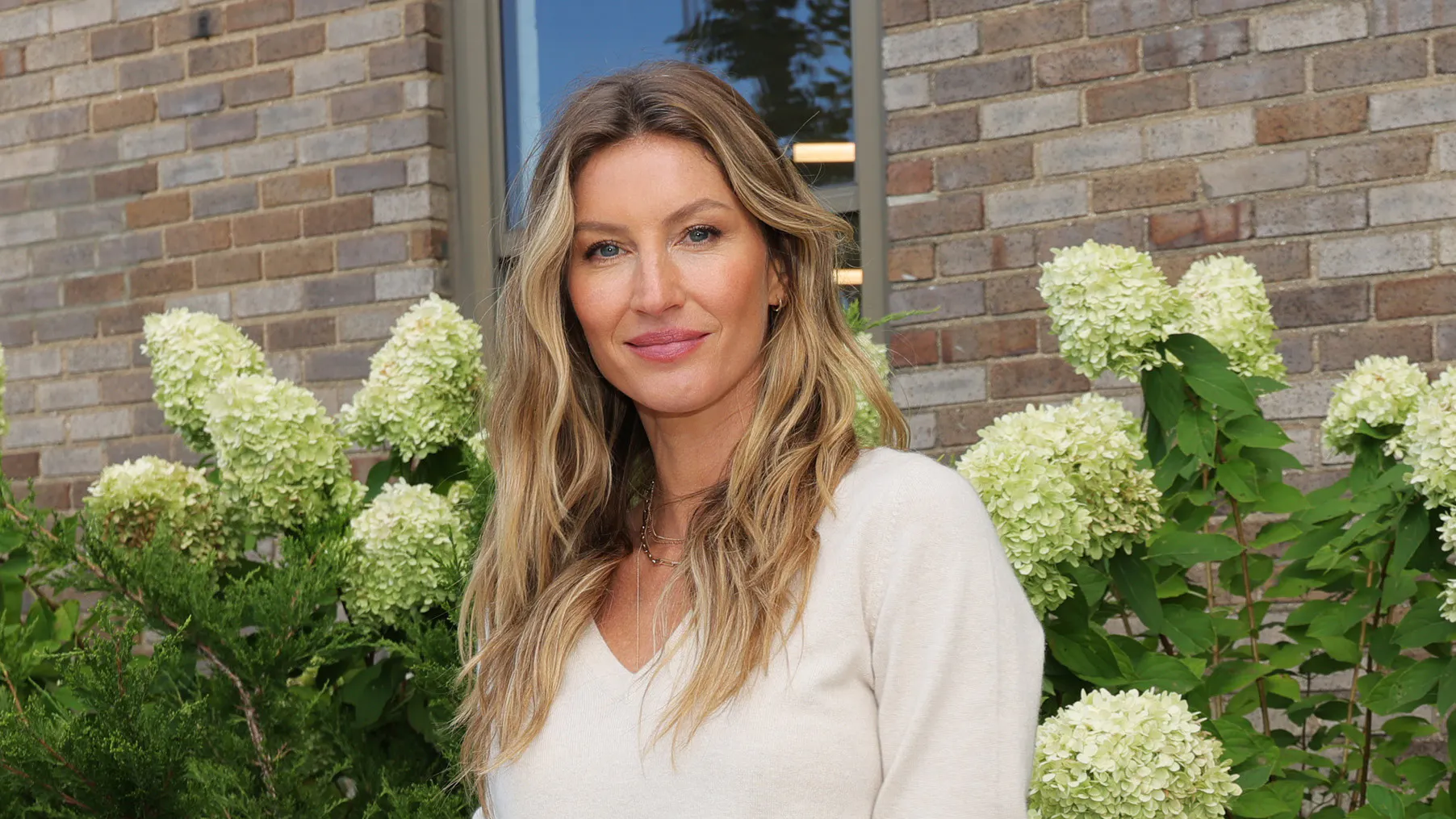 Gisele Bündchen Discusses ‘Very Tough’ Times 1 Year After Divorcing Tom Brady