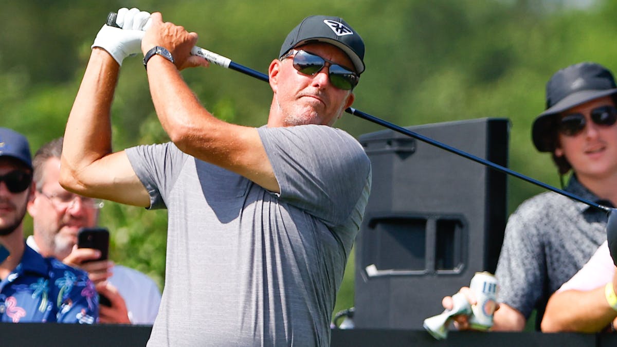 NextImg:Phil Mickelson Opens Up About Gambling Addiction
