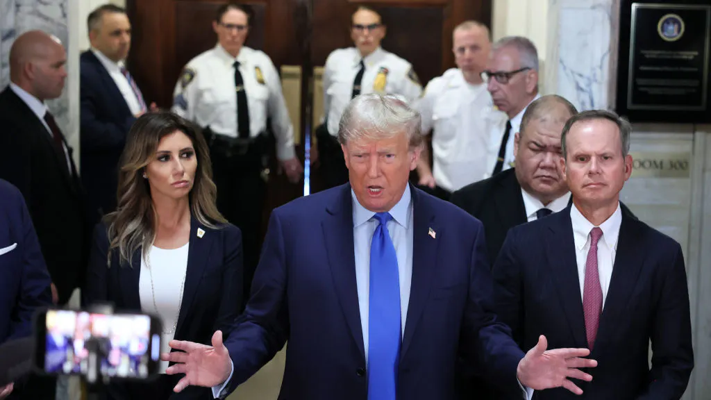 ‘Witch Hunt’: Trump Arrives In New York Court For $250 Million Civil Fraud Suit