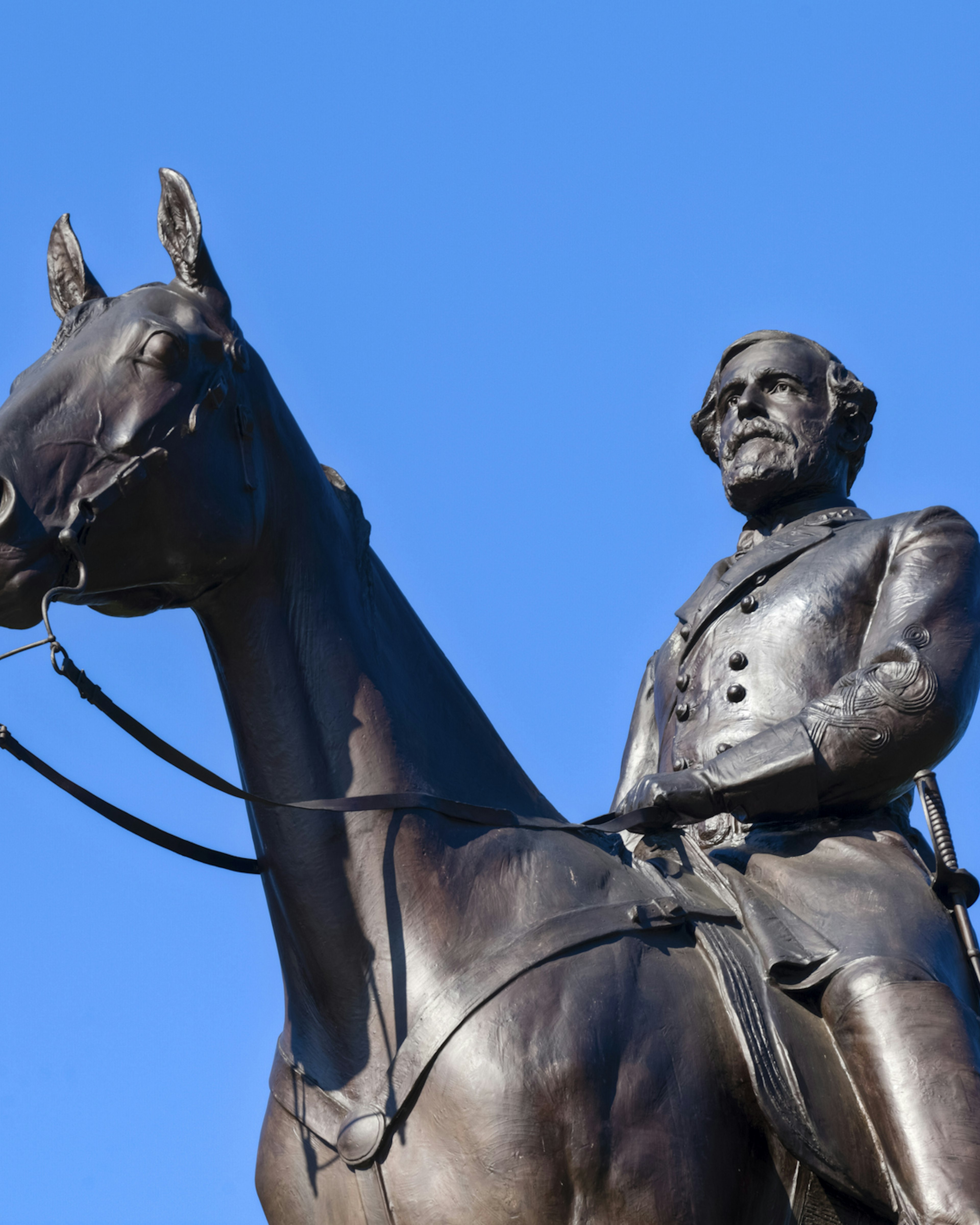 The Virginia Memorial at the Gettysburg National Battlefield. Dedicated in June 6, 1917, the monument features General Robert E Lee mounted on his horse "Traveller". Sculptor is F. W. Sievers.