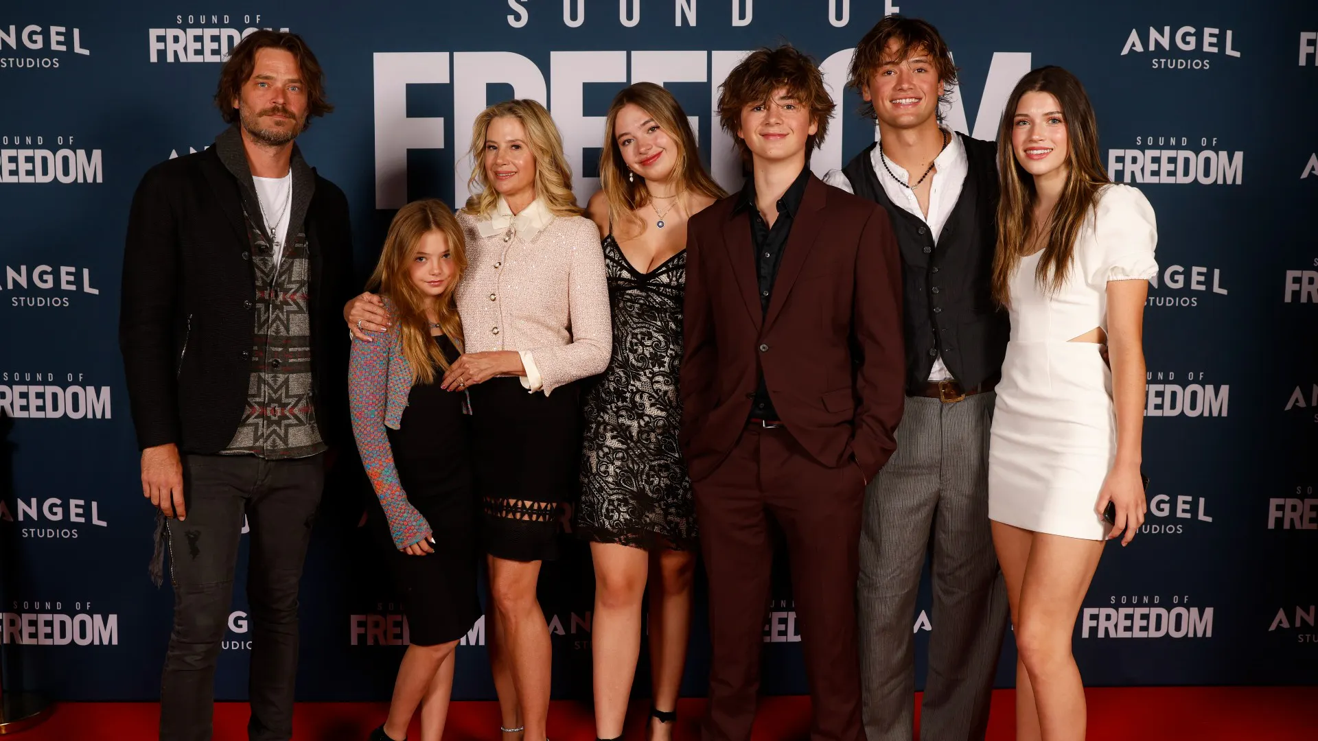 Mira Sorvino Says Motherhood Changed Her Life ‘Forever, For The Better’