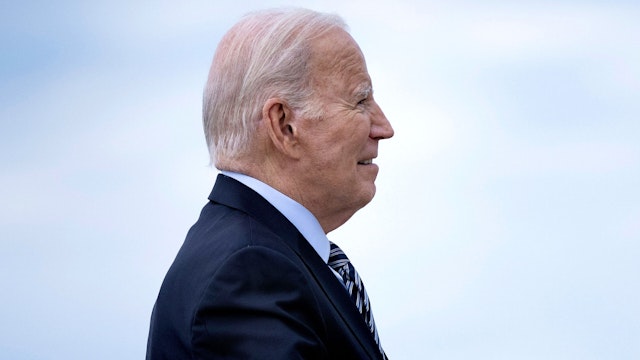 TOPSHOT - US President Joe Biden boards Air Force One at Joint Base Andrews in Maryland, on October 17, 2023, enroute to Israel. Biden will visit Israel October 18 in a show of "ironclad" support as Washington tries to prevent the escalating war against Hamas in Gaza from spilling over into a wider Middle East conflict.
