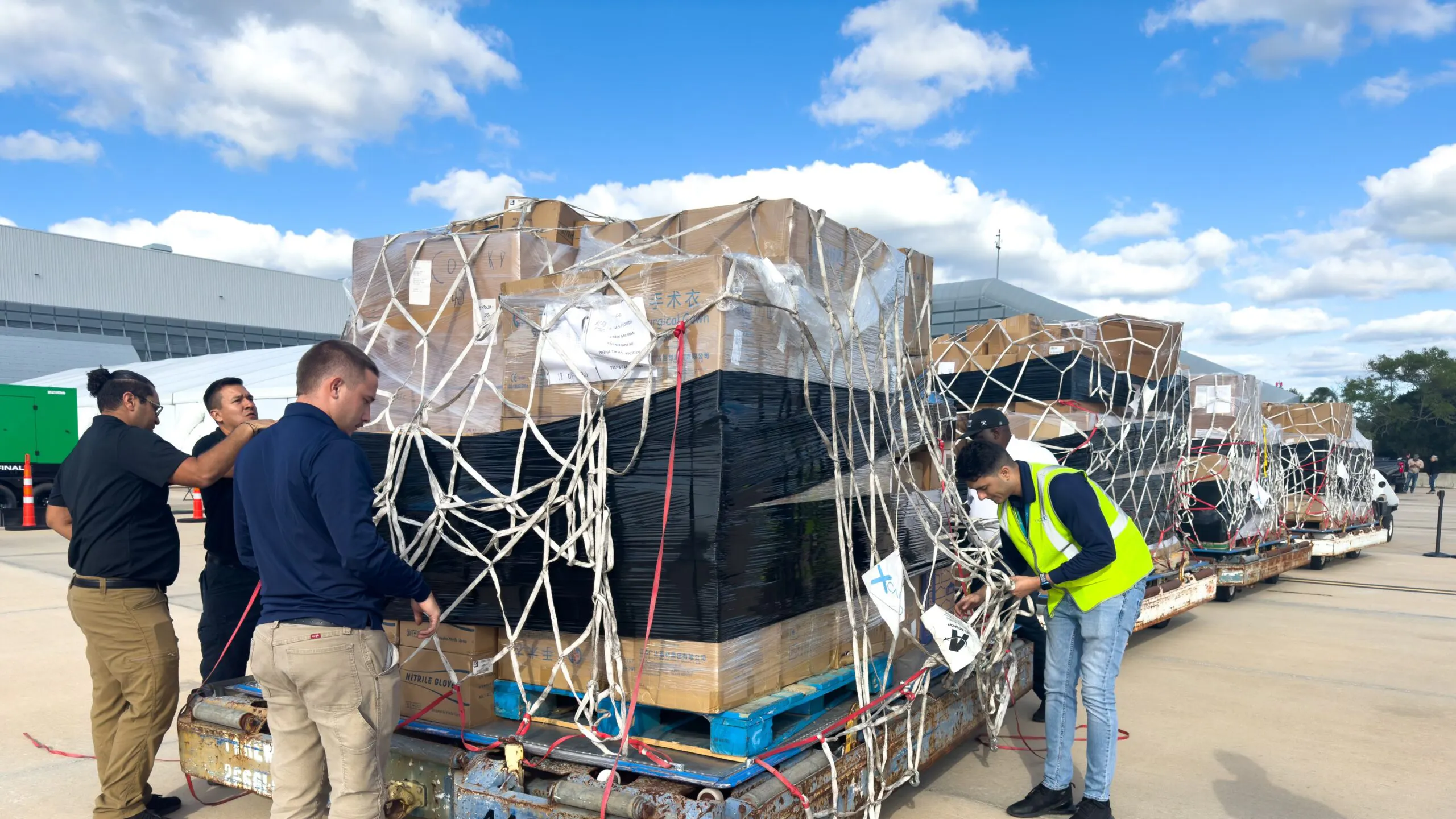 DeSantis Sends Cargo Planes Full Of Supplies To Israel