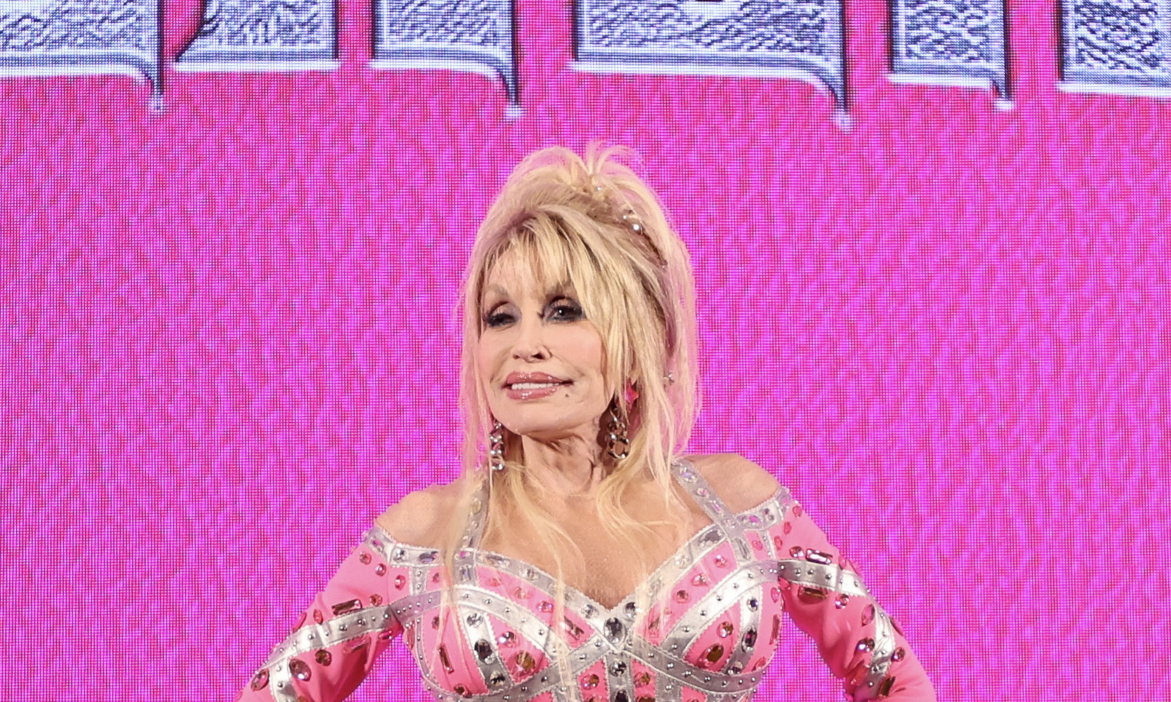 Dolly Parton receives $100 million award from Jeff Bezos