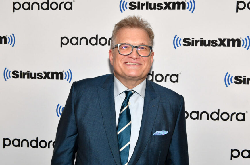 NEW YORK, NEW YORK - NOVEMBER 25: (EXCLUSIVE COVERAGE) Actor Drew Carey visits SiriusXM Studios on November 25, 2019 in New York City. (Photo by Slaven Vlasic/Getty Images)