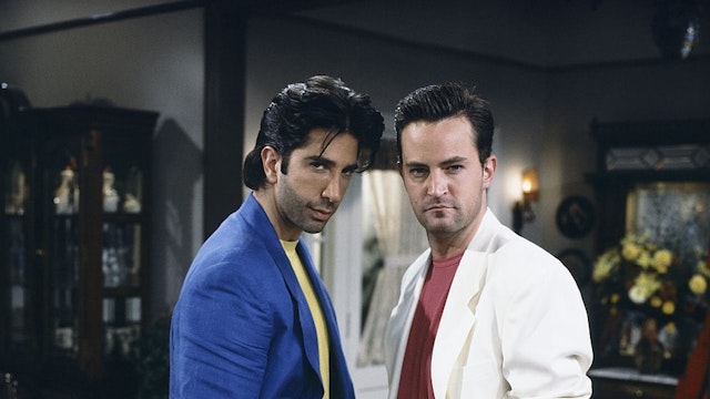 FRIENDS -- "The One with the Thanksgiving Flashbacks" Episode 8 -- Air Date 11/19/1998 -- Pictured: (l-r) David Schwimmer as Dr. Ross Geller, Matthew Perry as Chandler Bing -- Photo by: Chris Haston/NBCU Photo Bank