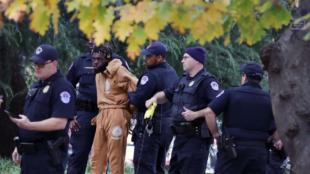 Man With AR-15 Arrested Near U.S. Capitol