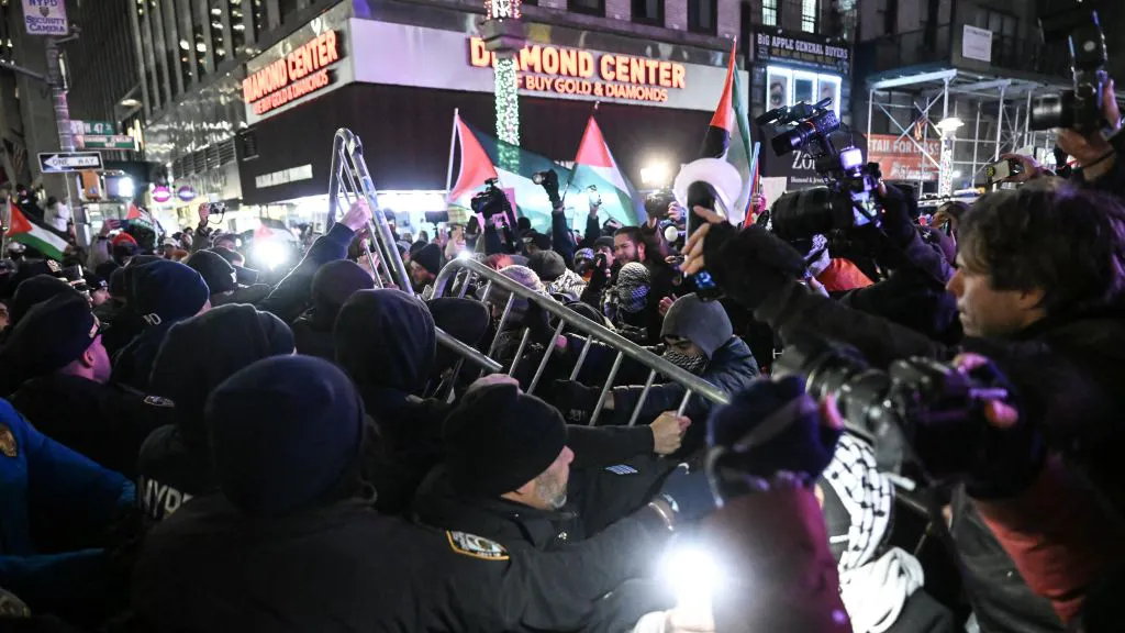‘Which One Of Y’all Want To Get Derek Chauvin’d’: Anti-Israel Activists Attack NYPD At NY Christmas Tree Lighting