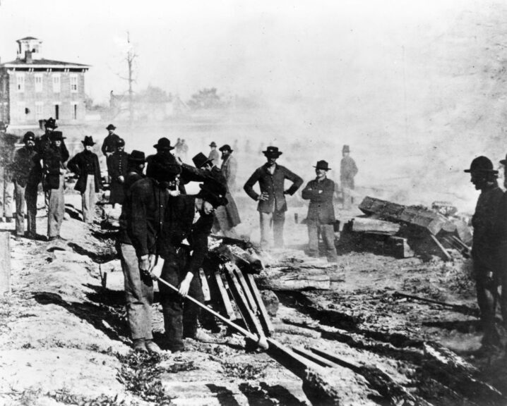 General William T Sherman's army leave Atlanta on its 'march to the sea'. Sherman's men destroy the South's capacity to wage war by killing southern livestock, burning crops and tearing up southern railroads. (Photo by MPI/Getty Images)