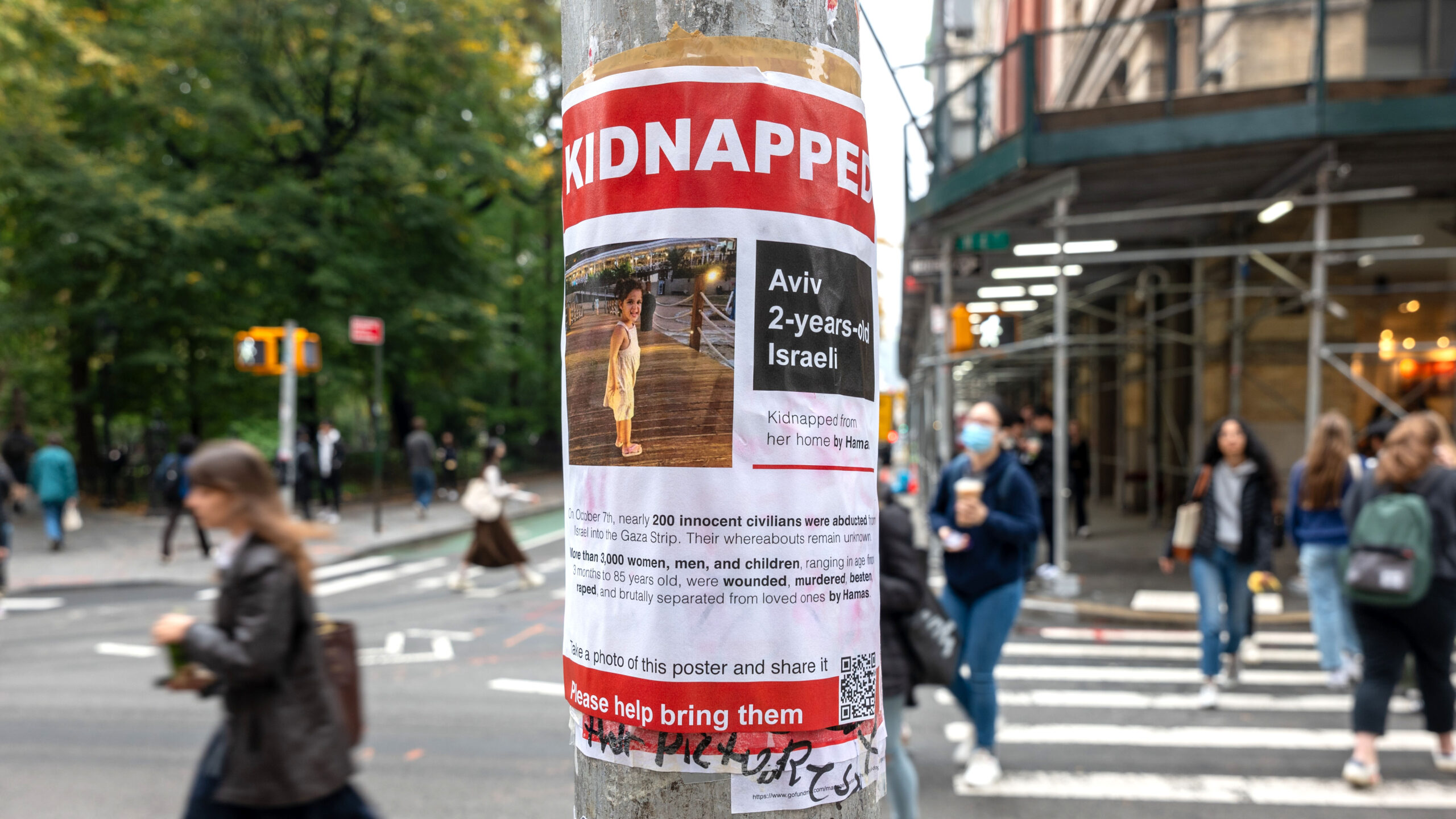 Man who confronted man tearing down ‘kidnapped’ posters in NYC says he’s not a superstar.