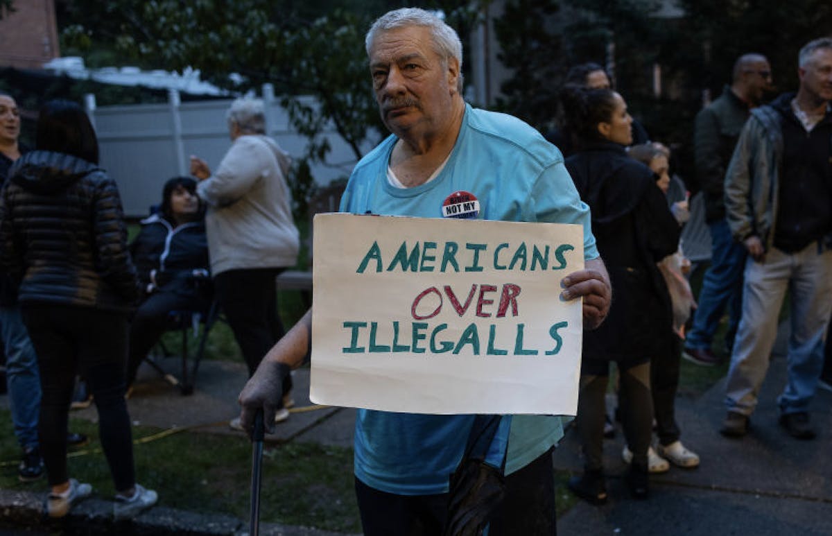 NextImg:Dozens Of NYC Seniors Evicted From Nursing Home Turned Into Migrant Shelter