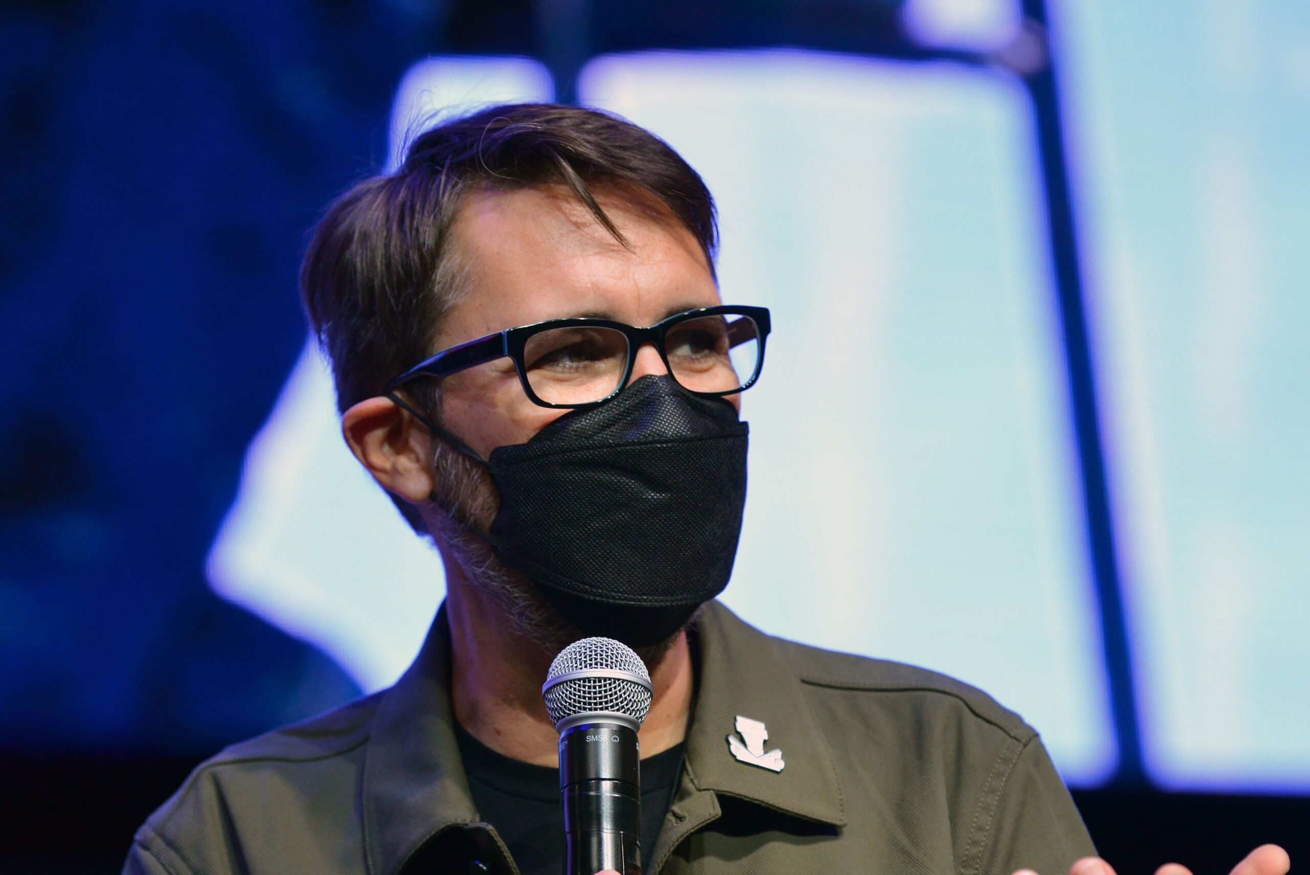 Actor Wil Wheaton Explains Why He Still Wears A Mask In Public Covid   Wil Wheaton Scaled 