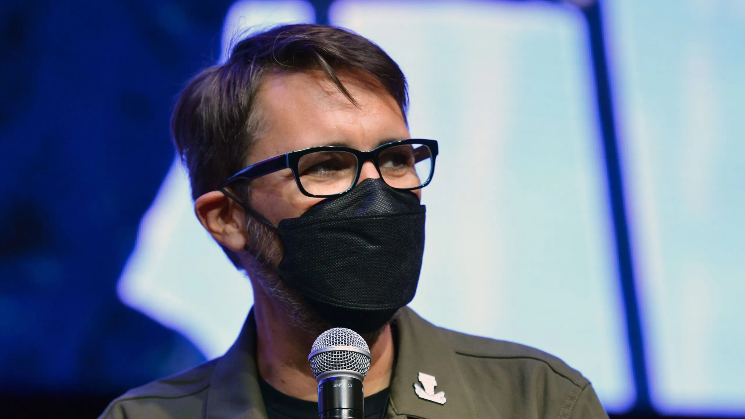 Actor Wil Wheaton Explains Why He Still Wears A Mask In Public: ‘Covid Is Very Much Still A Thing’