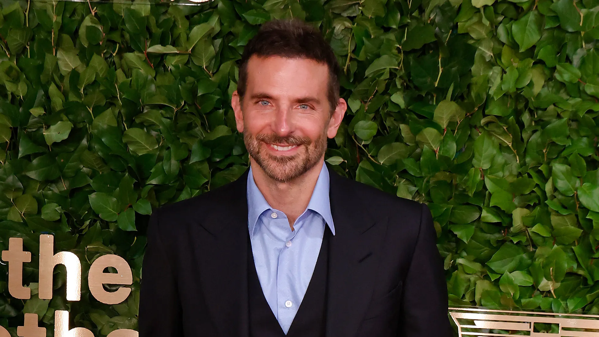 Bradley Cooper Mocked For Saying He Doesn’t Allow Chairs On Set When He’s Directing: ‘He Seems Fun’