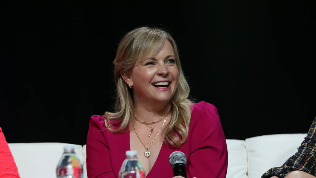 Fans Lose It After Lifetime Casts ‘Sabrina The Teenage Witch’ As A Grandmother