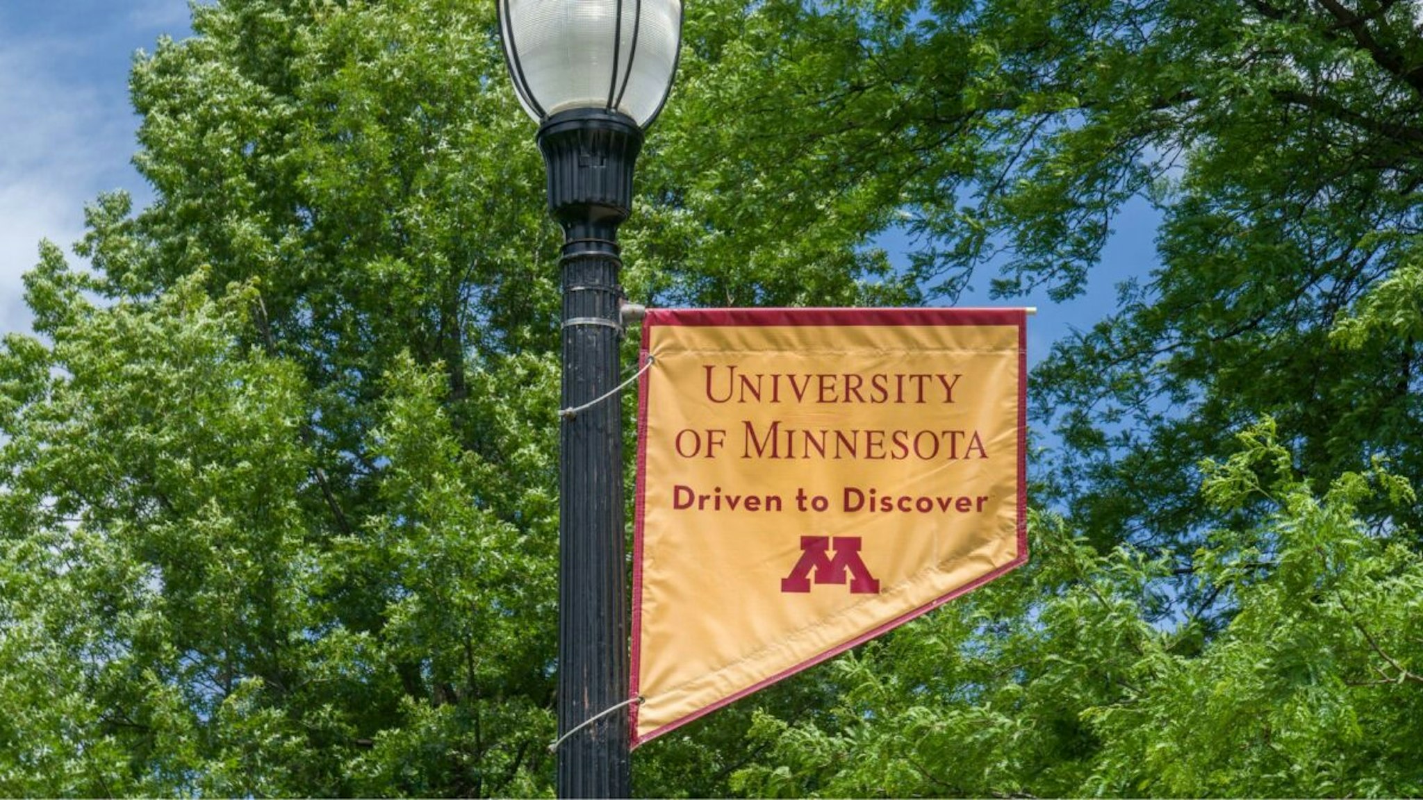 MINNEAPOLIS, MN/USA - JUNE 28, 2018: Campus colors and emblem on the campus of the University of Minnesota.
