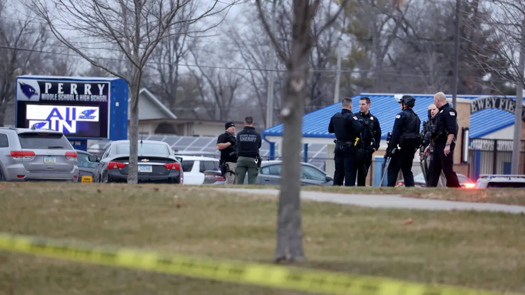 One Student Confirmed Dead, 5 Wounded In Iowa High School Shooting