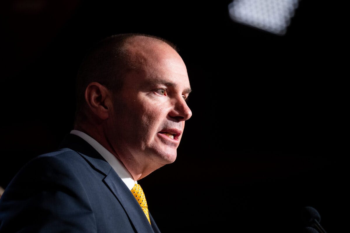 NextImg:Mike Lee Rallies Support For Giving Senators ‘Adequate Time’ To Consider Border Deal