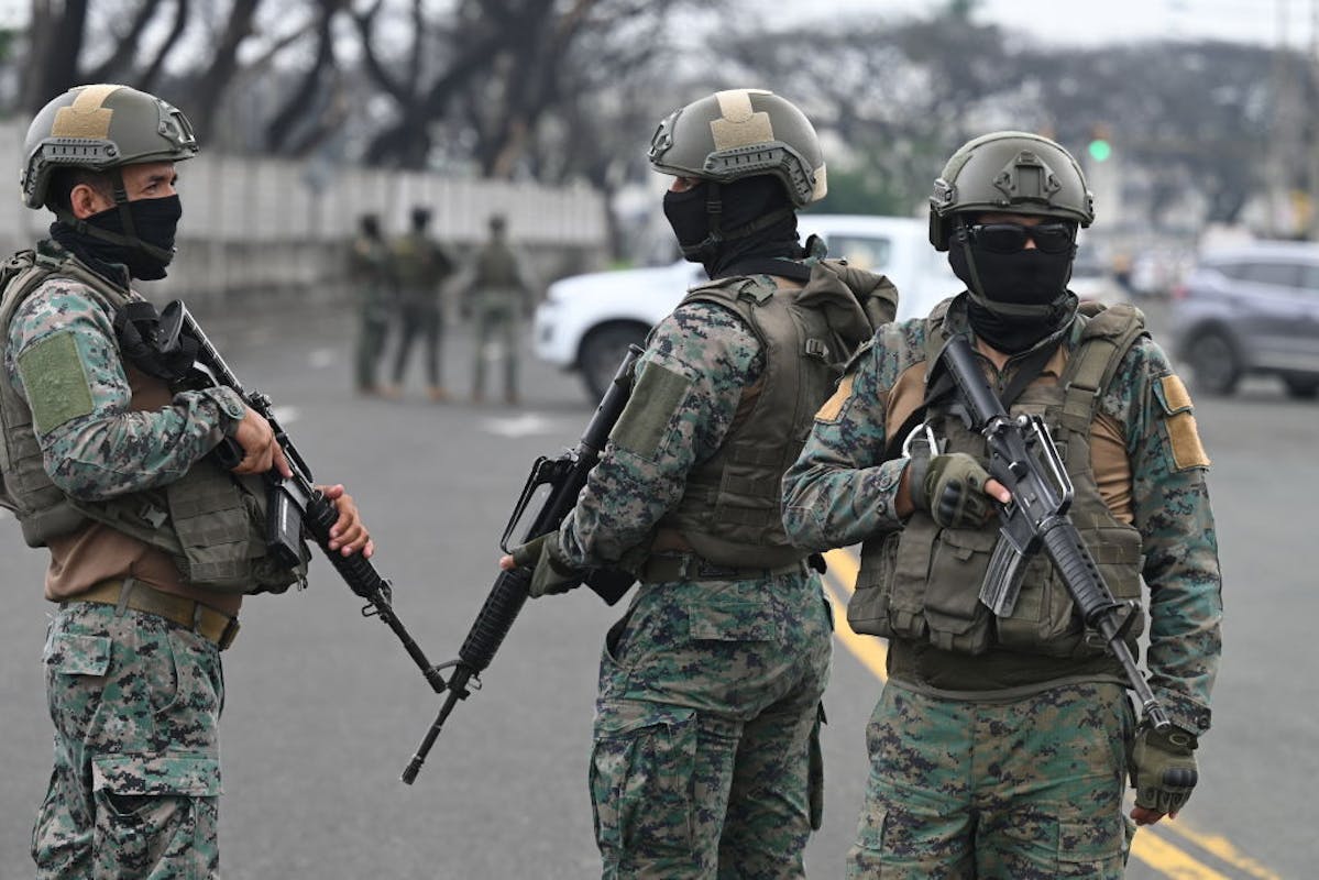NextImg:Hundreds Of Ecuadoran Soldiers Descend On Prison Amid Gang Crackdown After Crime Boss Escape 