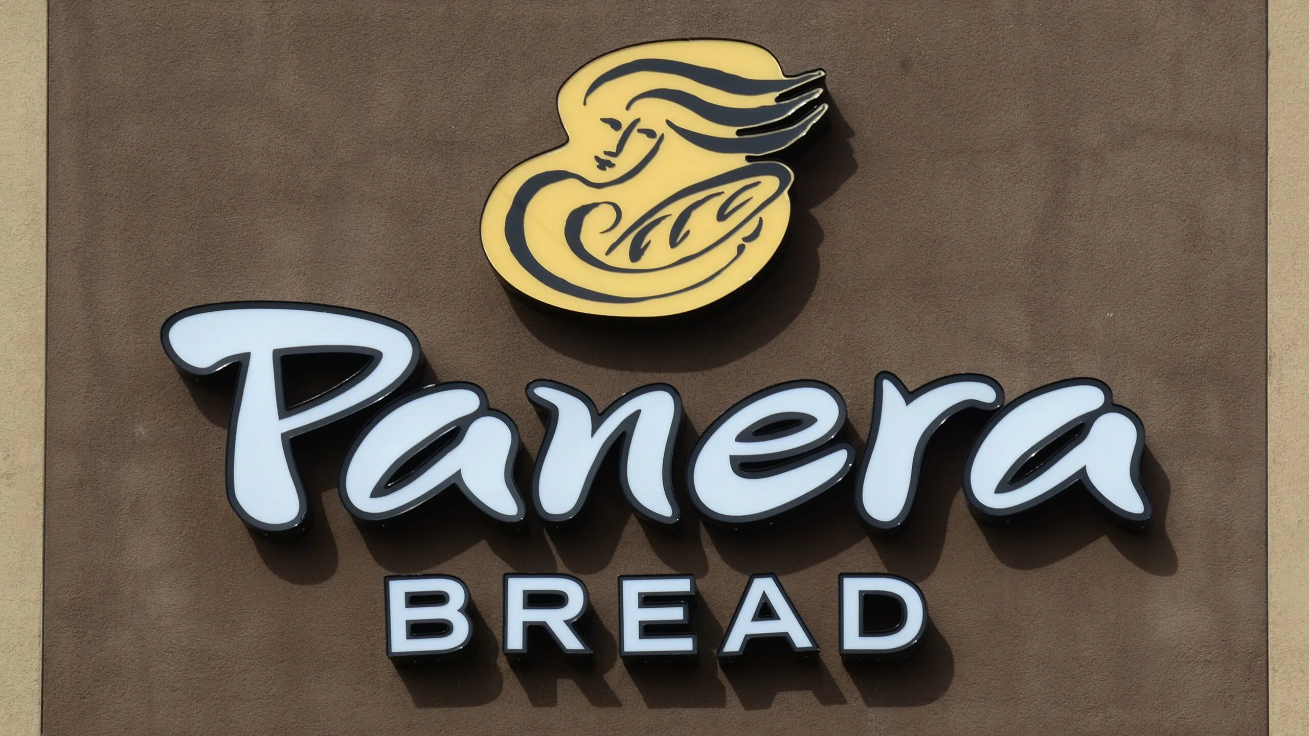 Woman Sues Panera Over ‘Charged Lemonade,’ Claims Permanent Damage To Heart