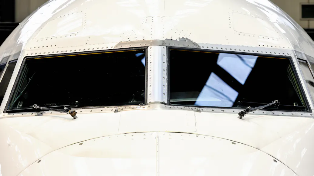 Boeing 737 Forced To Turn Back Mid-Flight After Cockpit Window Cracks
