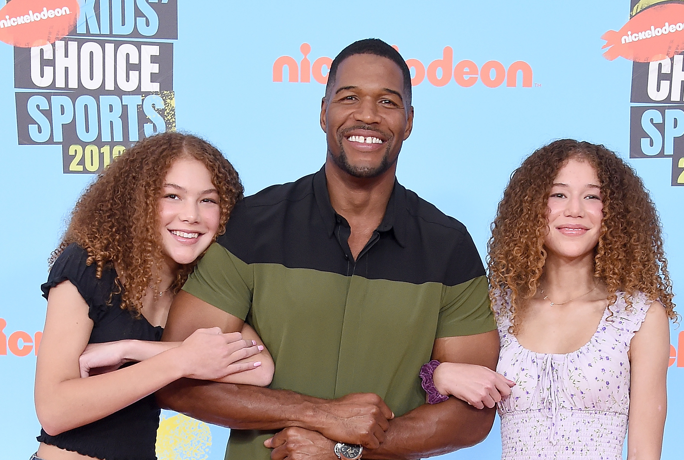 Michael Strahan’s 19-Year-Old Daughter Reveals Brain Cancer Diagnosis ...