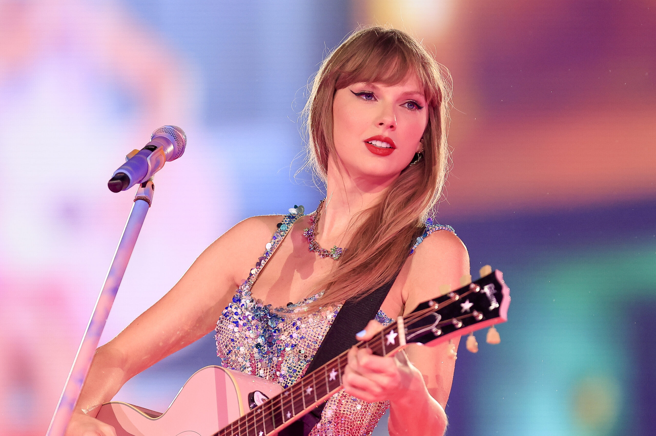 Country singer’s 8-year-old daughter inquires about whether it’s acceptable that she isn’t a fan of Taylor Swift