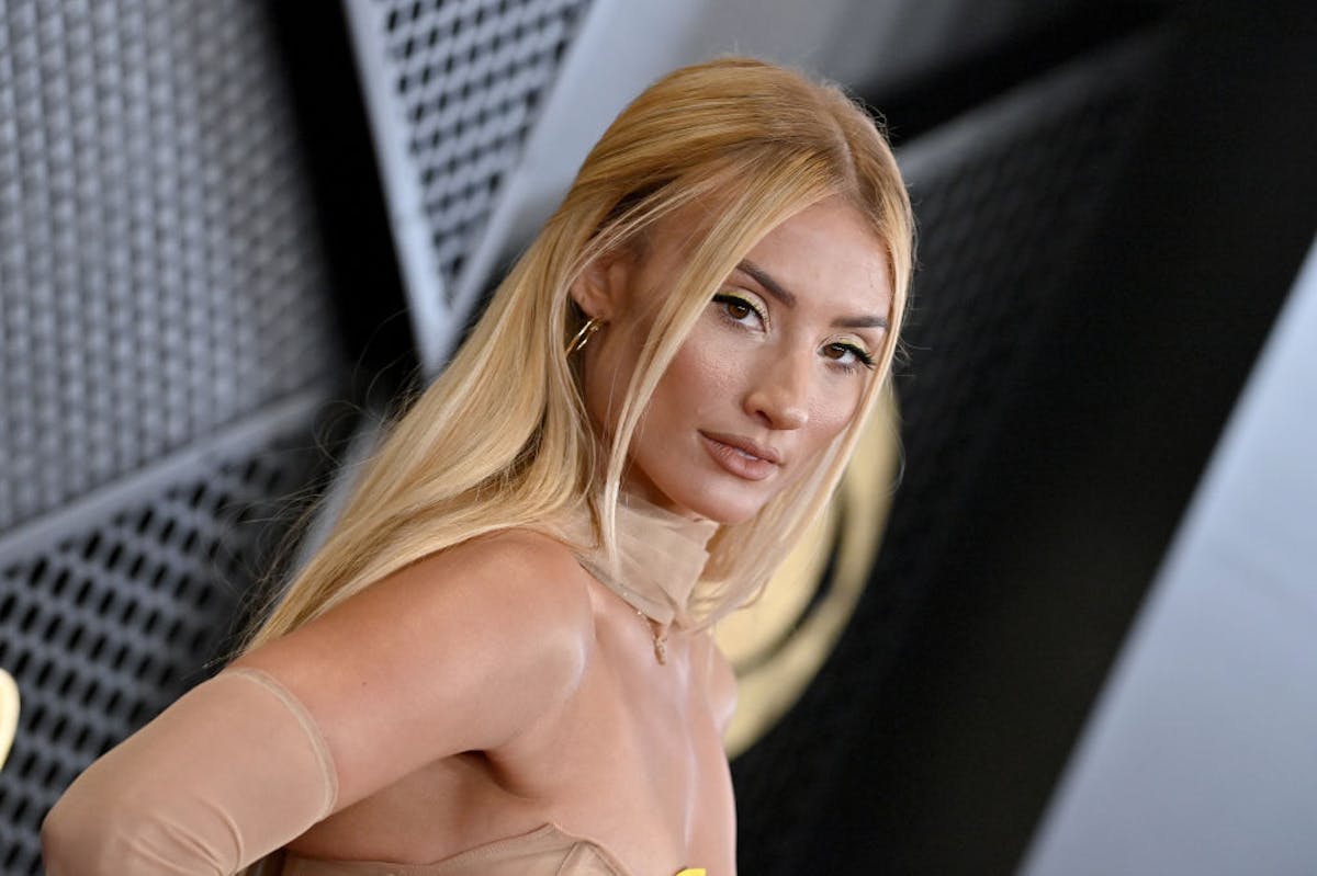 NextImg:Montana Tucker Tells Ben Shapiro Other Celebrities Privately Thanked Her For Wearing Hostage Banner At Grammys 
