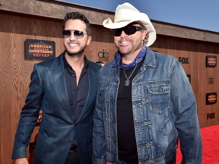 INGLEWOOD, CA - MAY 01: Singers Luke Bryan (L) and Toby Keith attend the 2016 American Country Countdown Awards at The Forum on May 1, 2016 in Inglewood, California. (Photo by Lester Cohen/Getty Images for dcp)