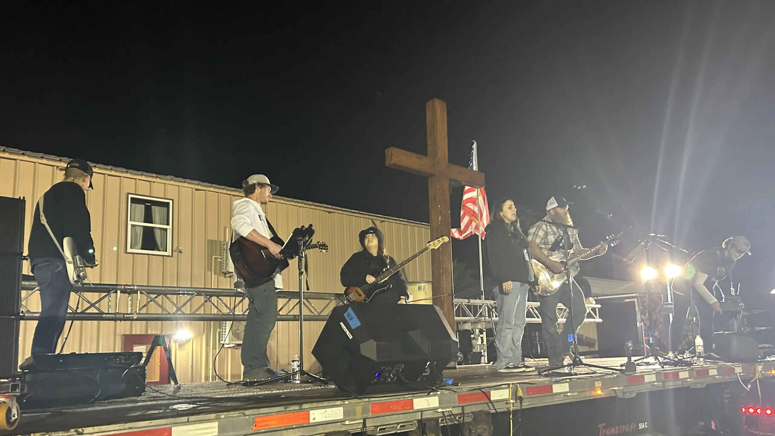 Hundreds Rally In Texas After ‘Take Our Borders Back’ Convoy Reaches Border
