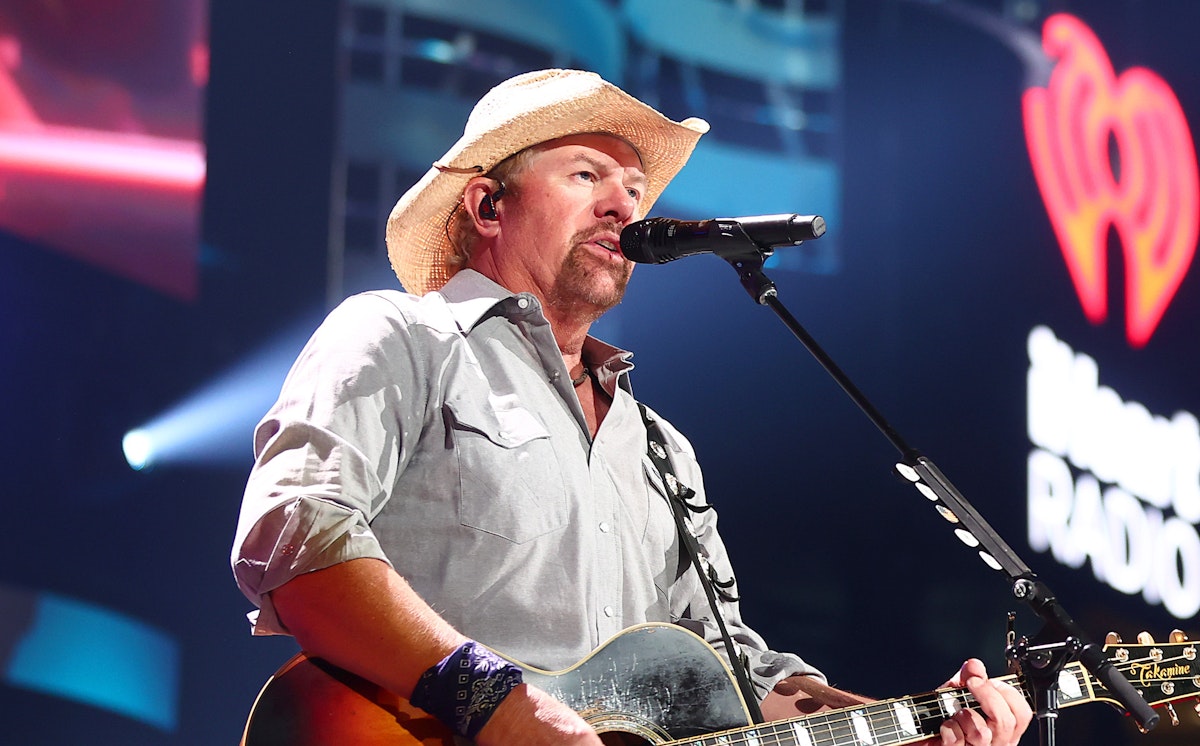 ‘A True Legend’ Tributes To Toby Keith Pour In Following His Death At