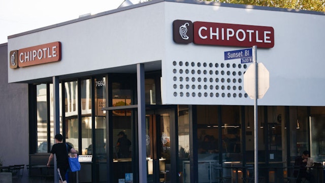 Chipotle logo is seen on the restaurant in Los Angeles, United States on November 13, 2023. (Photo by Jakub Porzycki/NurPhoto)