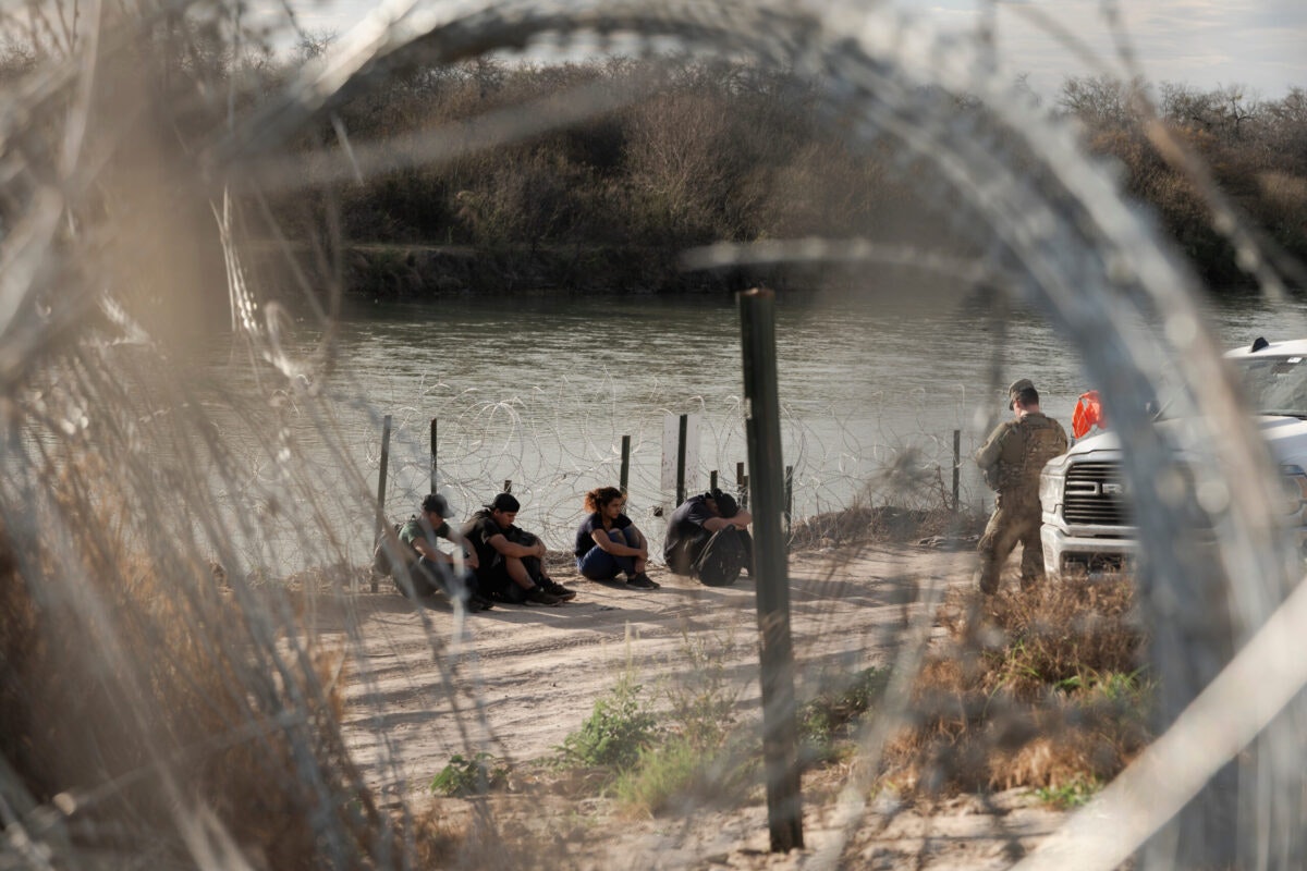 Appeals Court Reverses Block On Texas Law Allowing Police To Arrest Illegal Immigrants