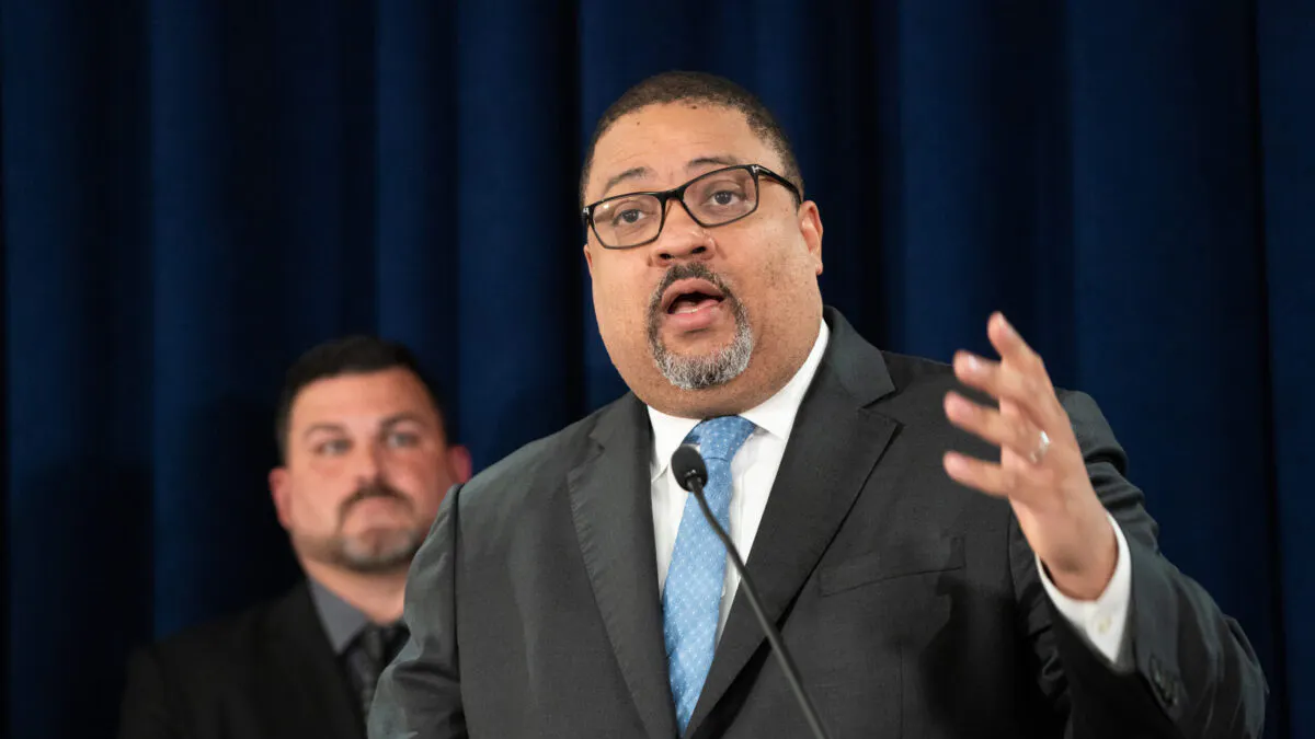 Manhattan DA Does Not Oppose Delay For Trial In Trump Hush-Money Case