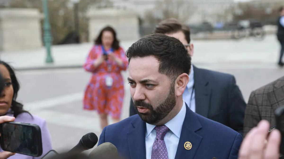 Republican Says He’s ‘Confident’ House Will Vote On Ukraine Aid After Easter Recess