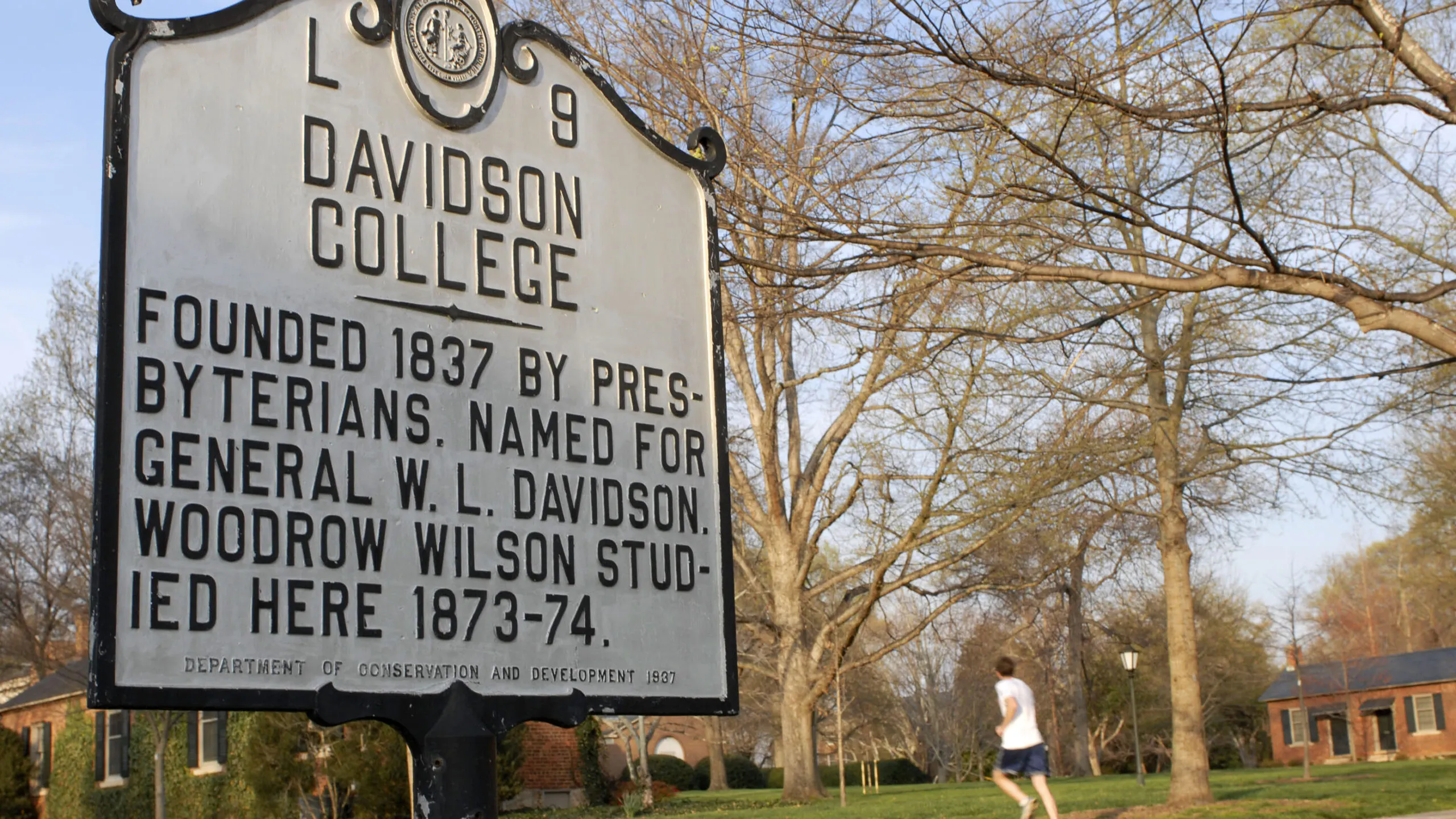 College Forces Student Athletes To Watch Video Saying All White People Are Racist