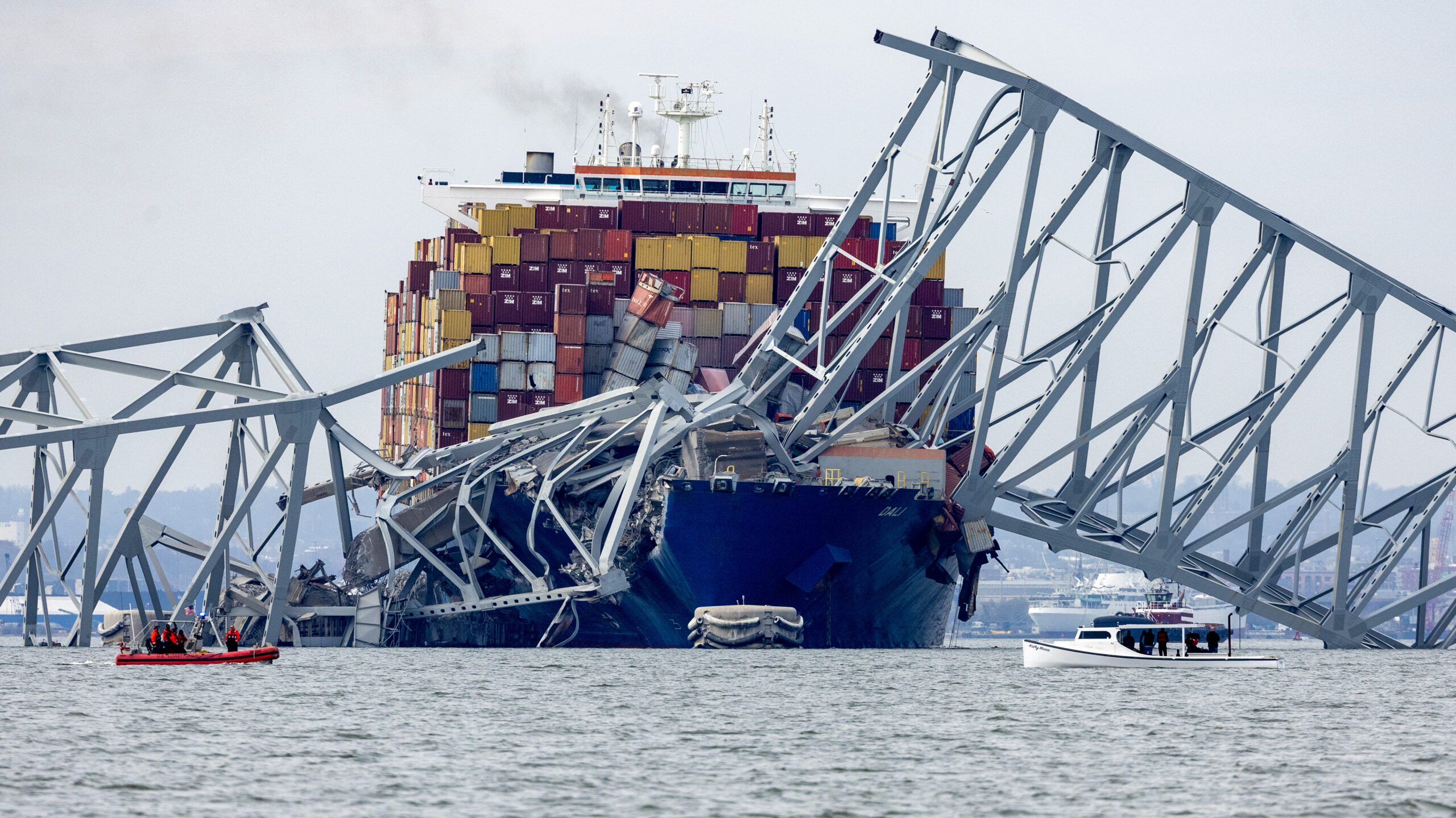 Cargo ship collision in Baltimore leaves 6 presumed dead