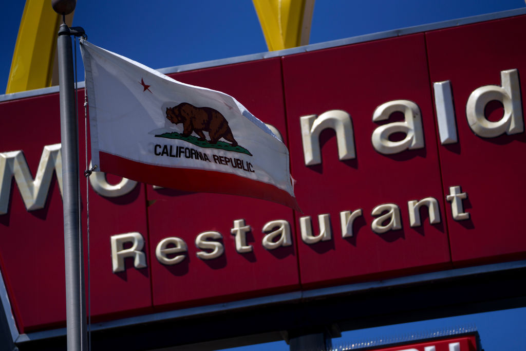 California’s Decision to Increase Minimum Wage Sparks Controversy