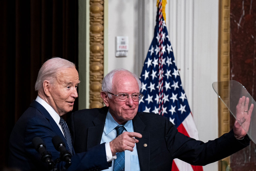 Biden attempts to appeal to the far-left in hopes of gaining additional support