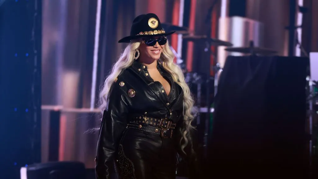 Beyonce Tops Country Chart With ‘Cowboy Carter’