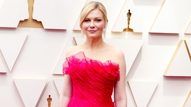 Kirsten Dunst attends the 94th Annual Academy Awards at Hollywood and Highland on March 27, 2022 in Hollywood, California.