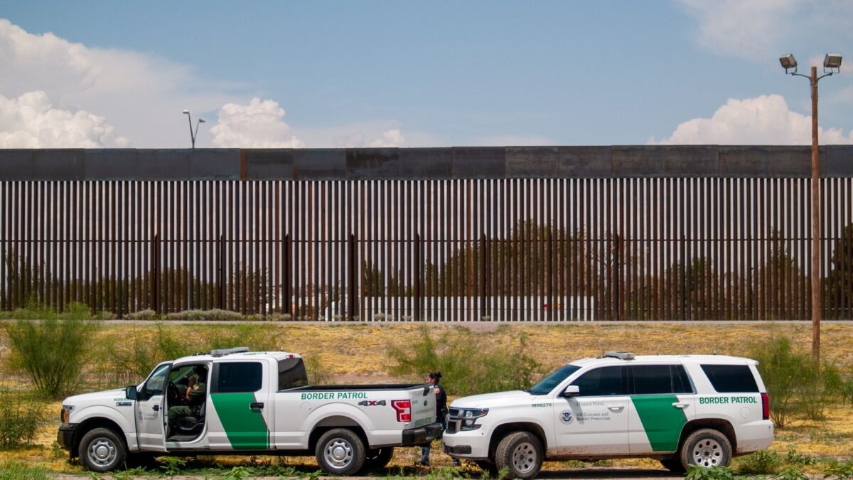 Poll: Majority Of Americans Want To Limit Number Of Migrants Who Can Seek Asylum, Hire More Border Patrol Agents