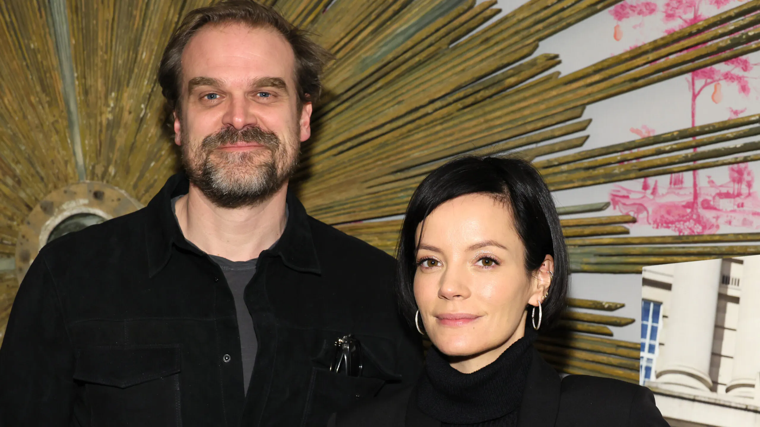 Singer Lily Allen Calls Smartphones ‘Evil,’ Said She’s ‘Controller’ Of Husband David Harbour’s App Access