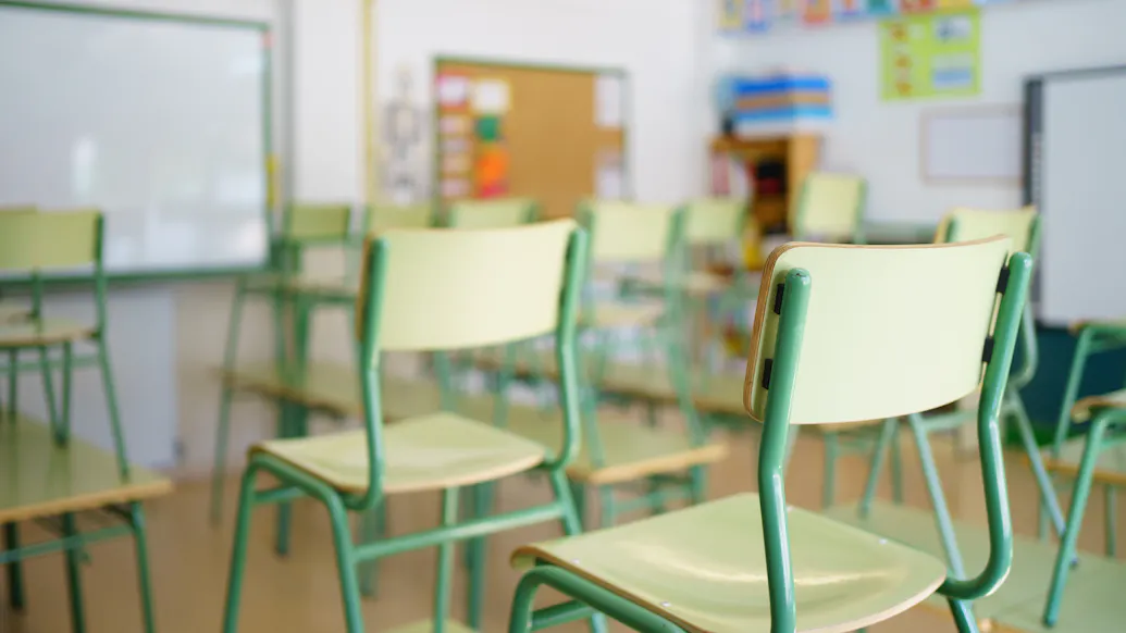 School Enlists ‘Genderqueer’ Witch To Speak To Students About Dating, Survey Them About Their Sexuality