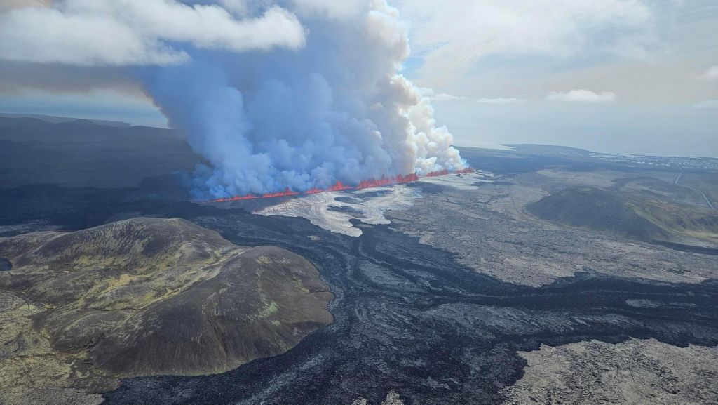 Icelandic Volcano Erupts, Leading to Evacuation of Hundreds